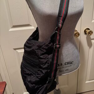 SONDRA ROBERTS SQUARED Black Nylon 
Crossbody/ Nap Sac